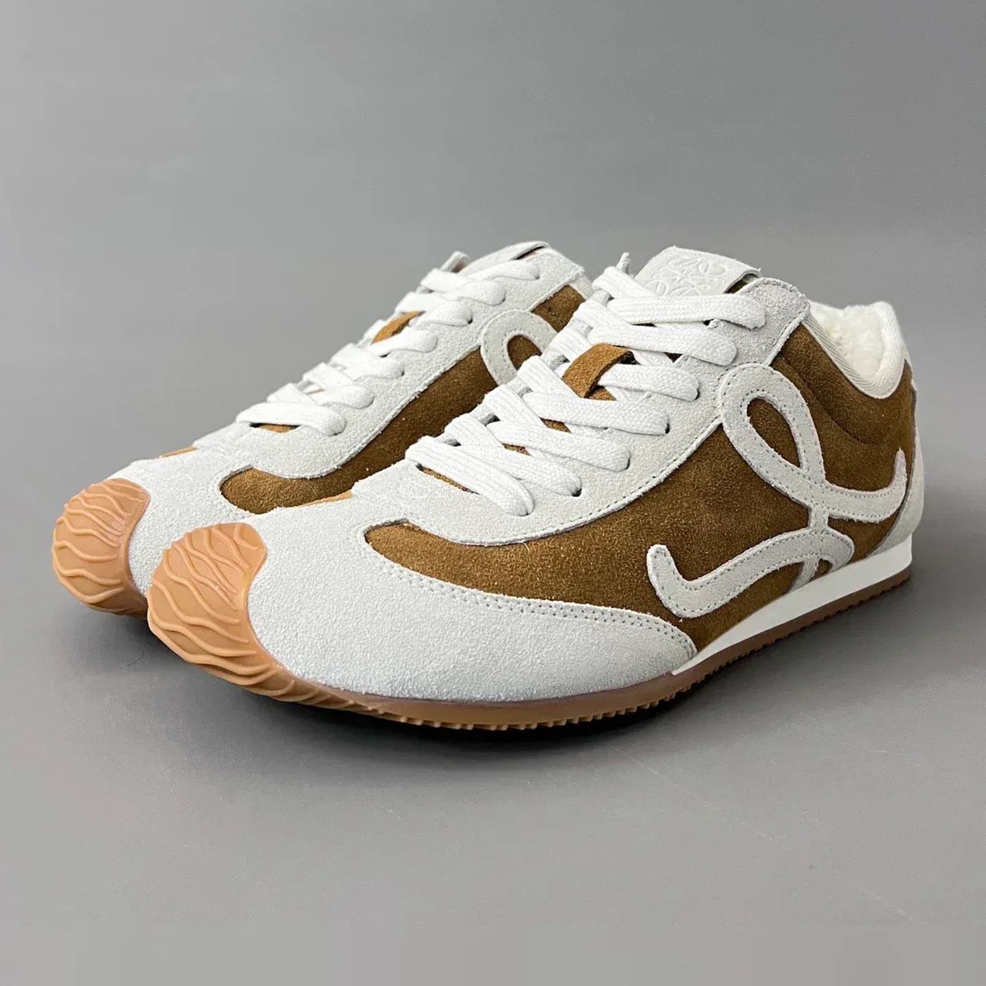 Loewe Ballet Runner 2.0