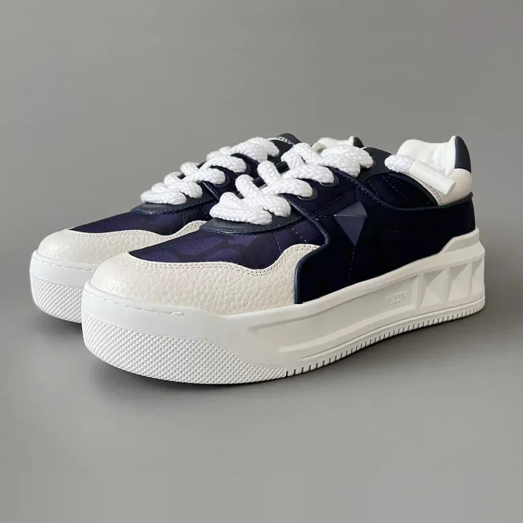 Valentino Garavani One Stud Sneaker