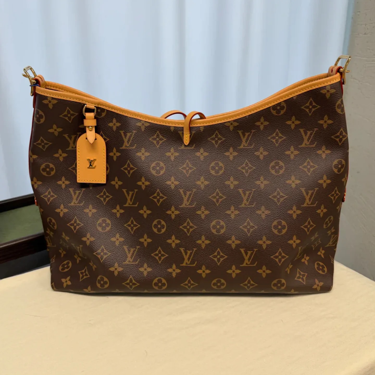 Louis Vuitton CarryAll MM