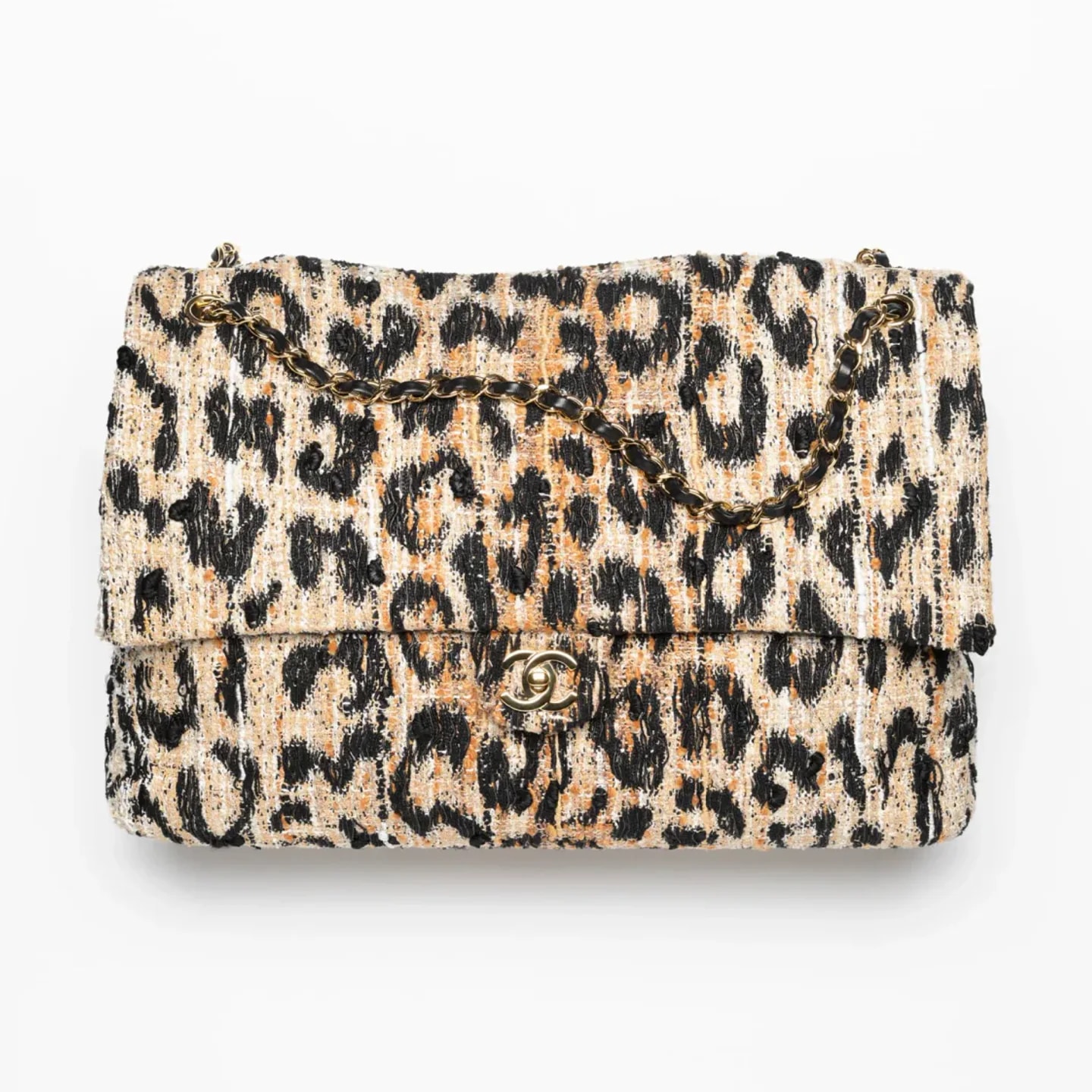CHANEL Maxi Flap Bag