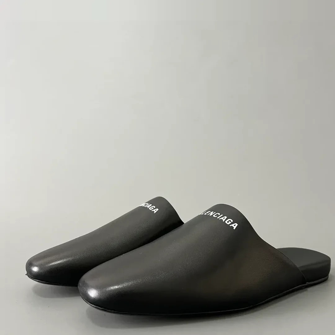 Balenciaga Cosy BB Mule