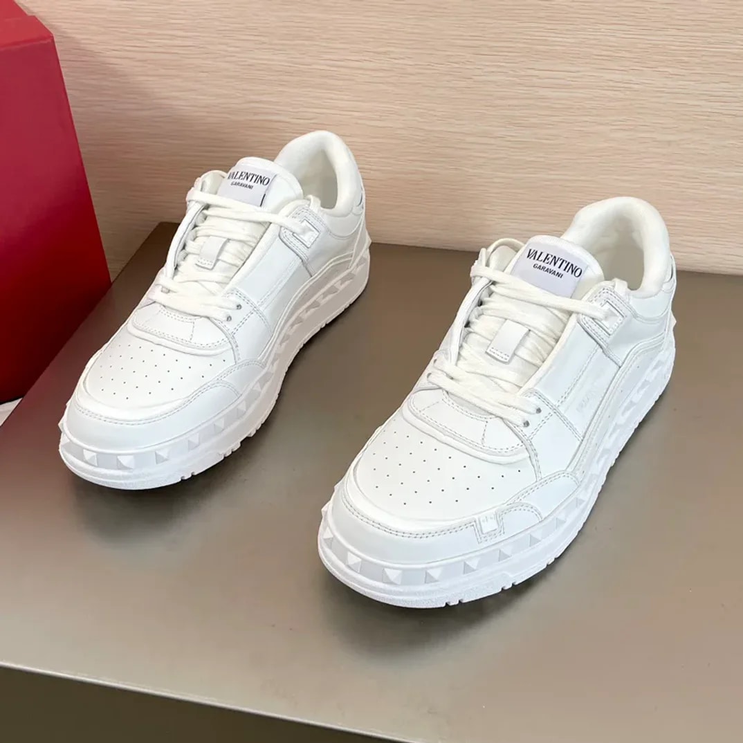 Valentino Garavani Freedots Sneaker