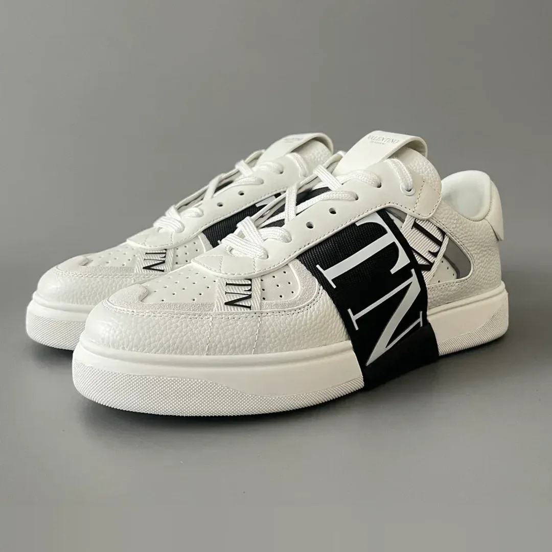 Valentino Garavani Low-Top Calfskin VL7N Sneaker With Bands