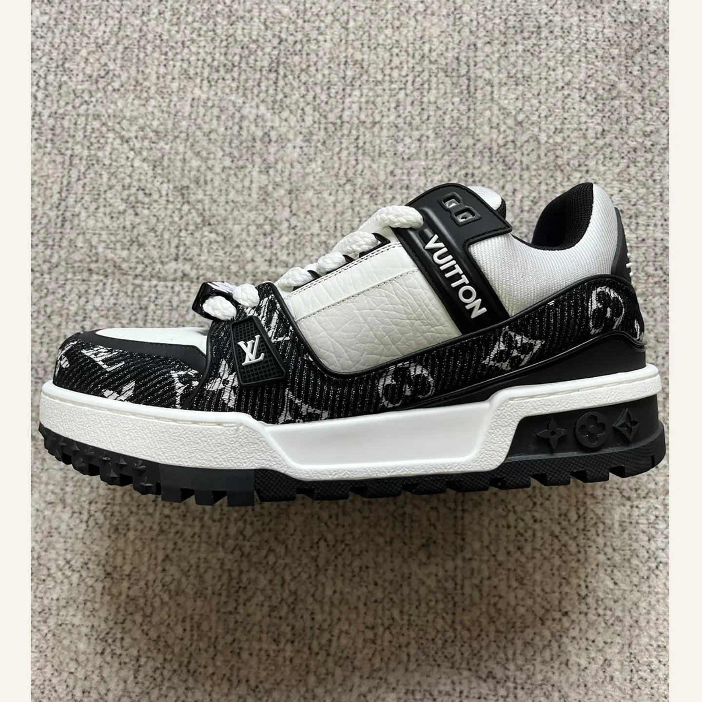 Louis Vuitton LV Trainer Sneaker