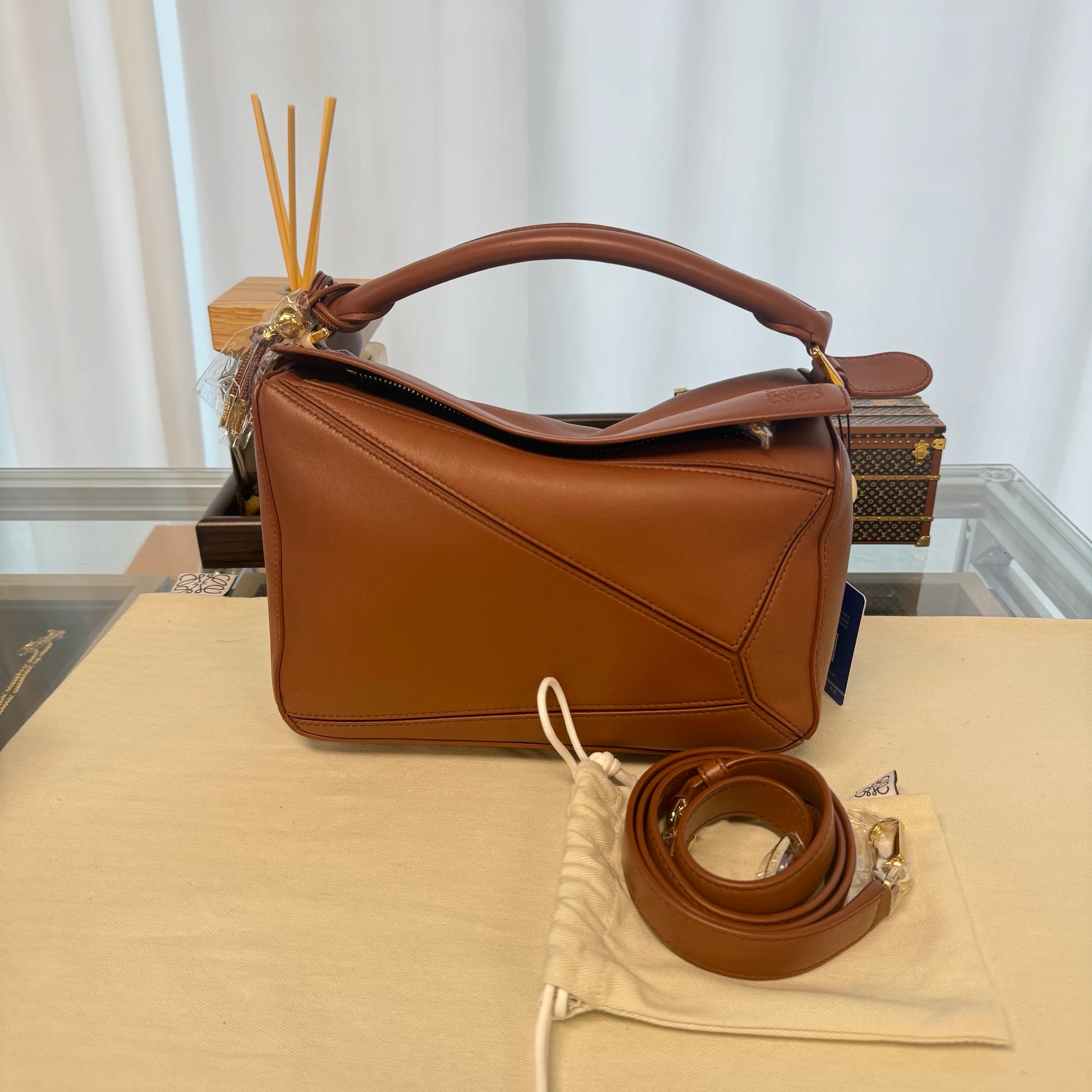 LOEWE Puzzle 十週年版本商品圖