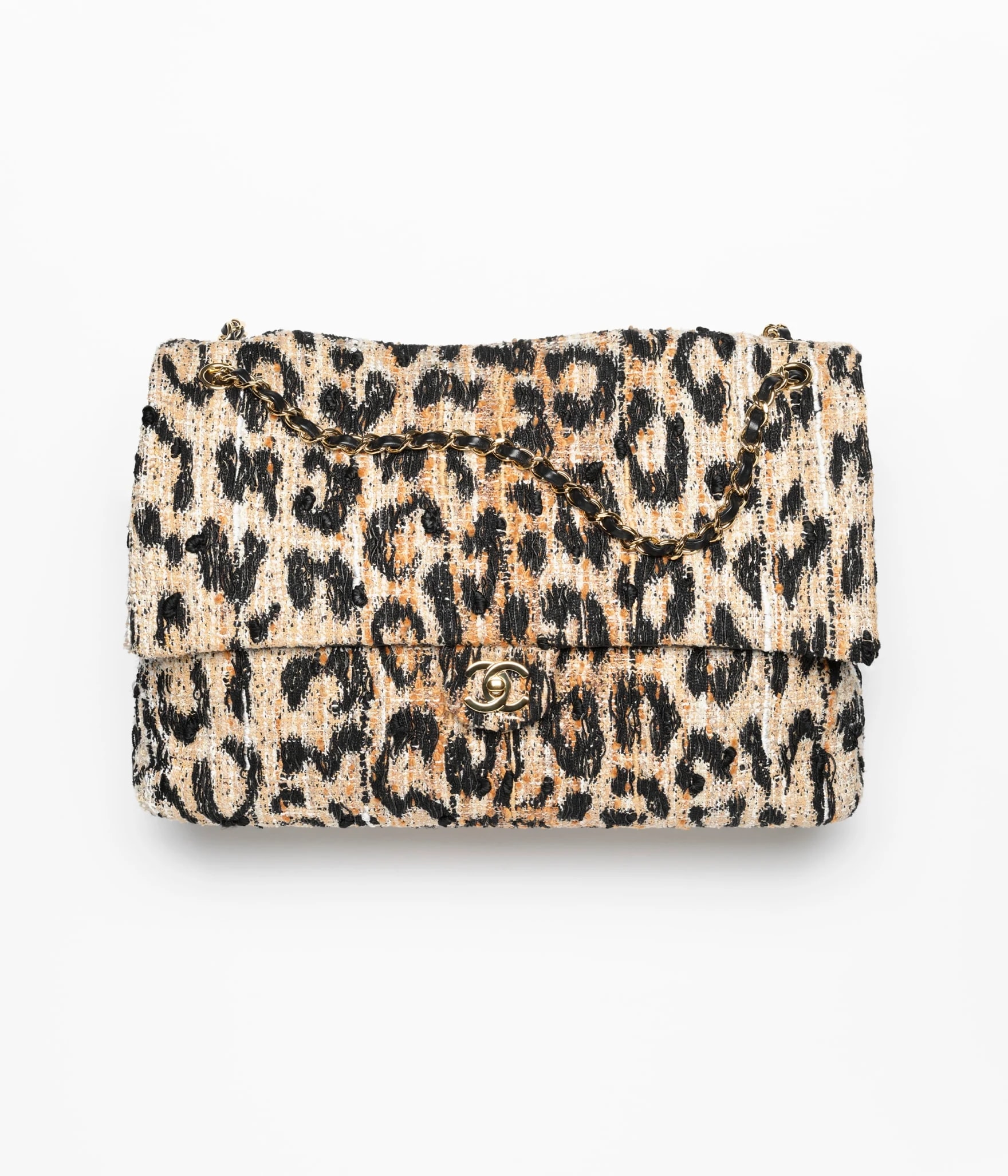 CHANEL Maxi Flap Bag