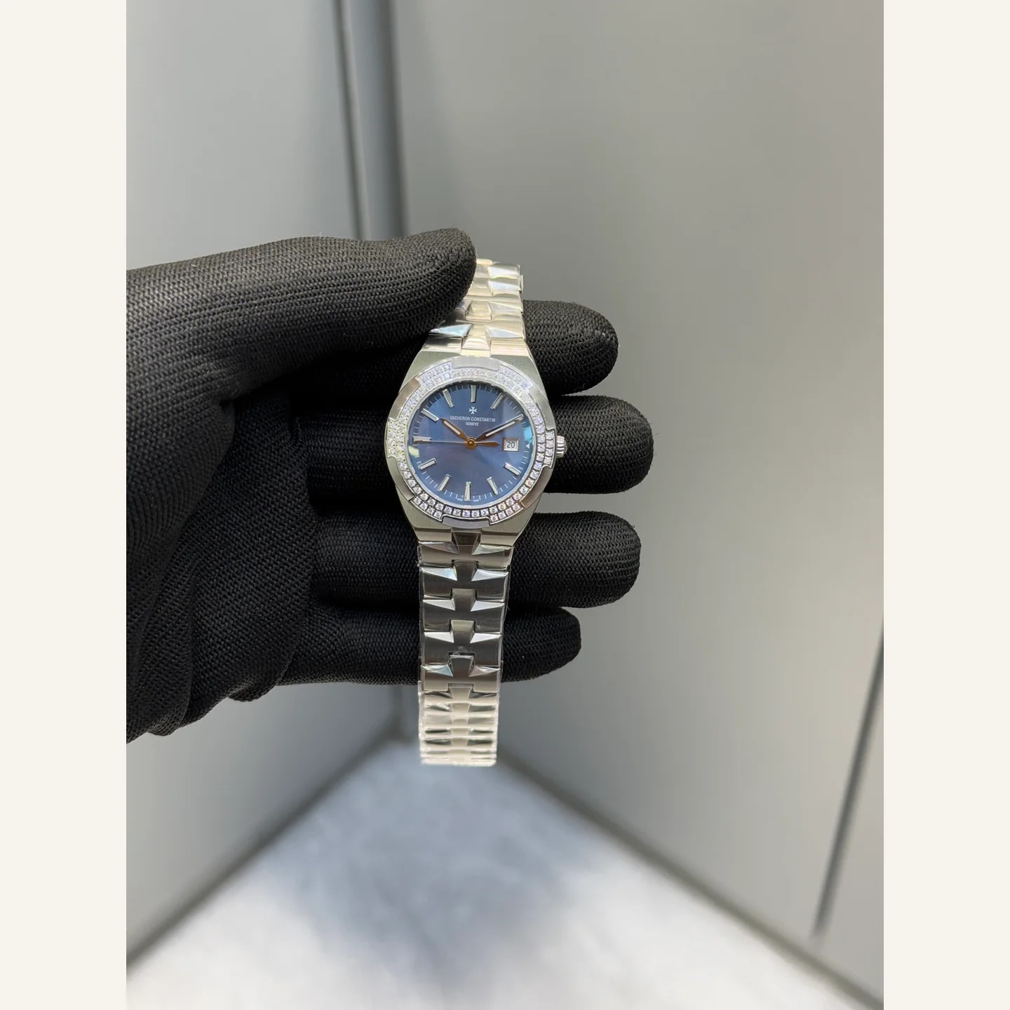 Vacheron Constantin Overseas