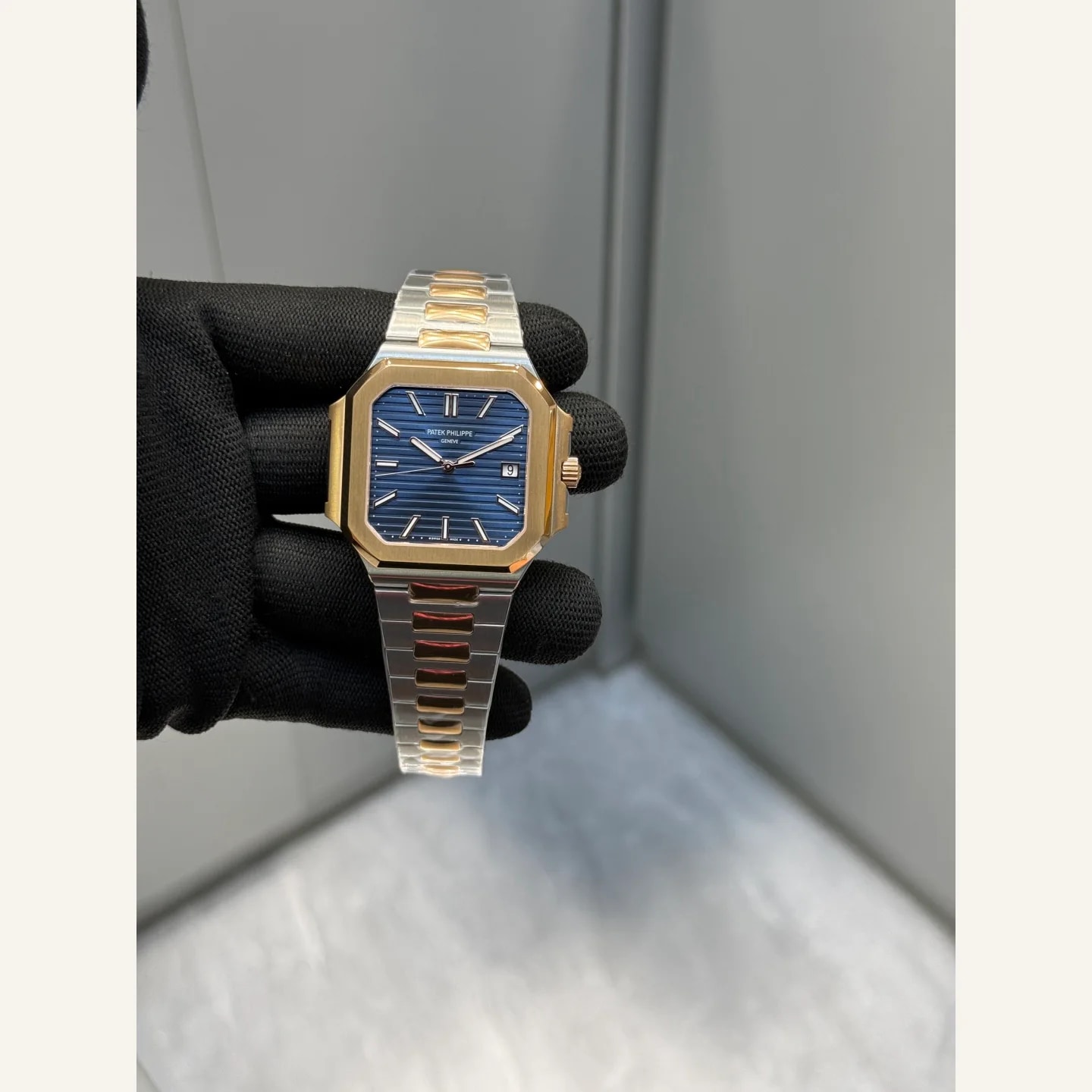 Patek Philippe Cubitus