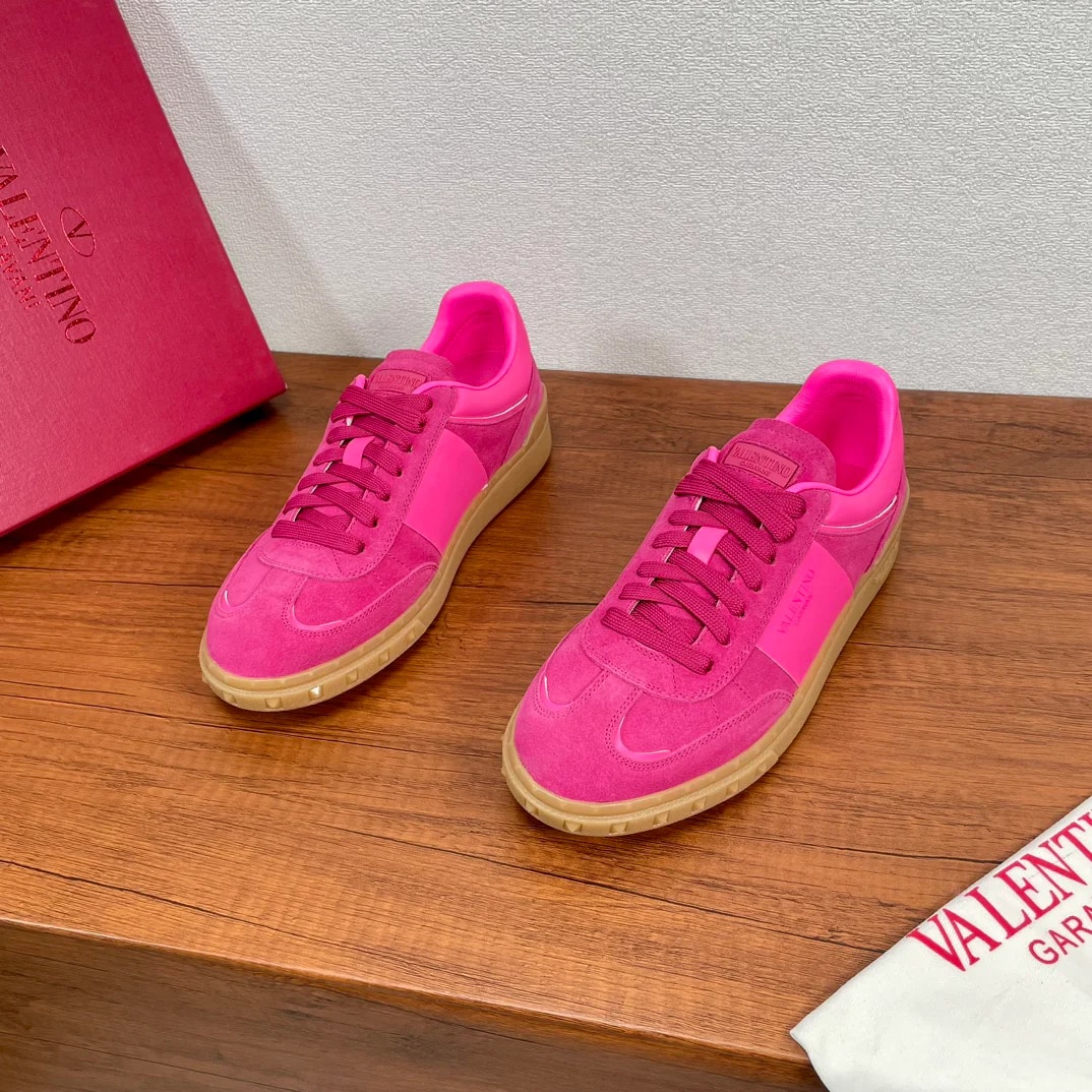 Valentino Garavani Upvillage Sneaker