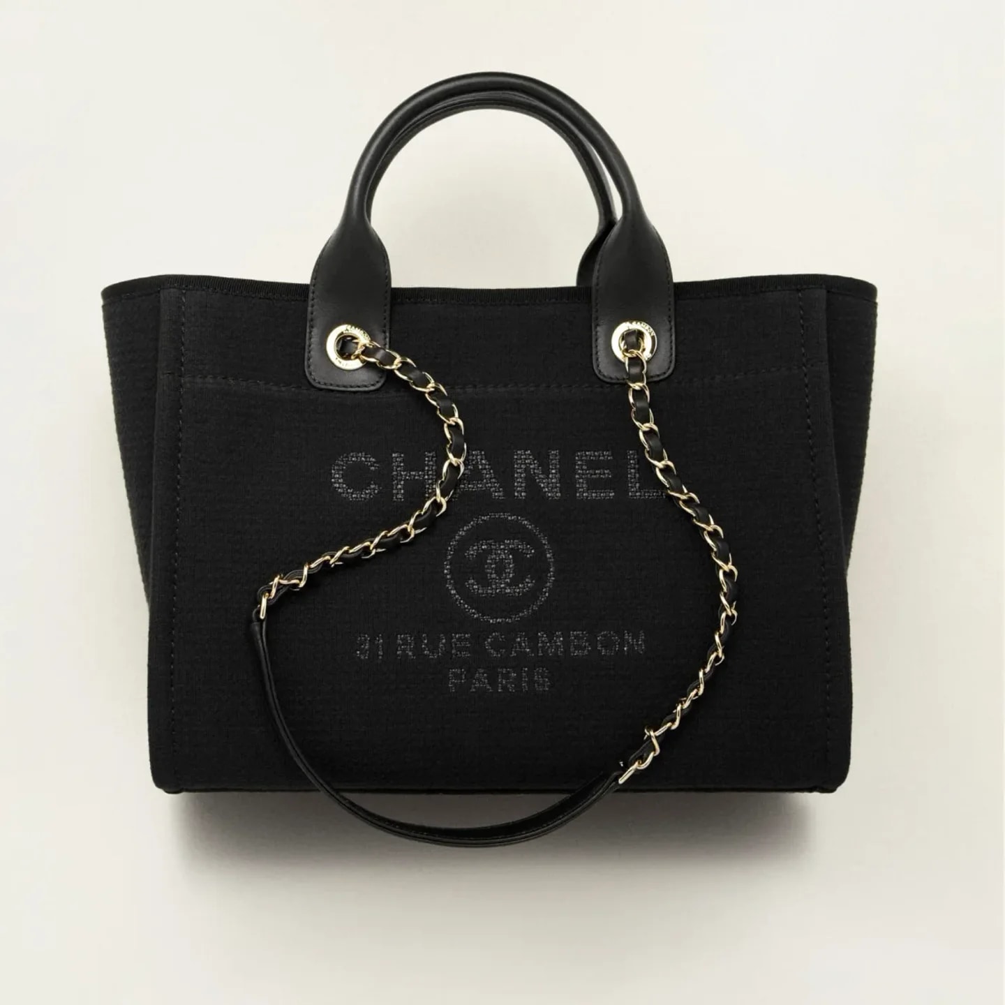 CHANEL Tote