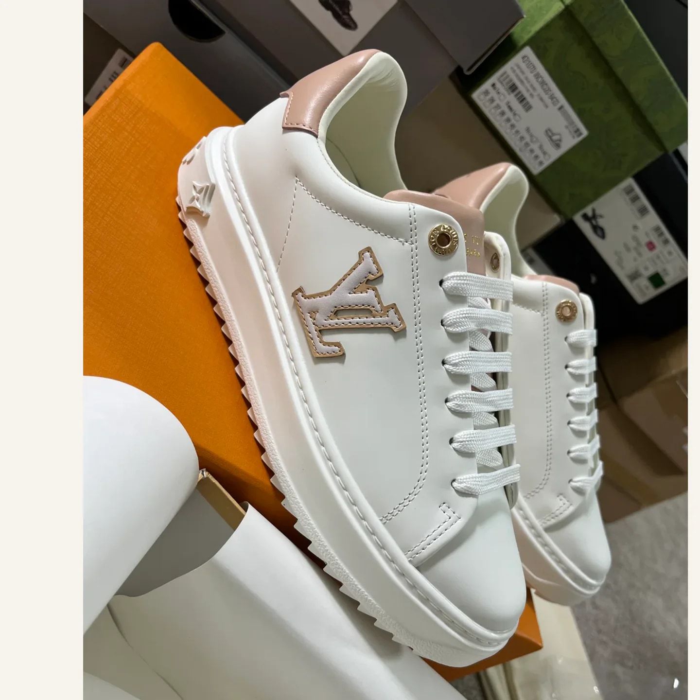 Louis Vuitton Leather Low-top Sneaker