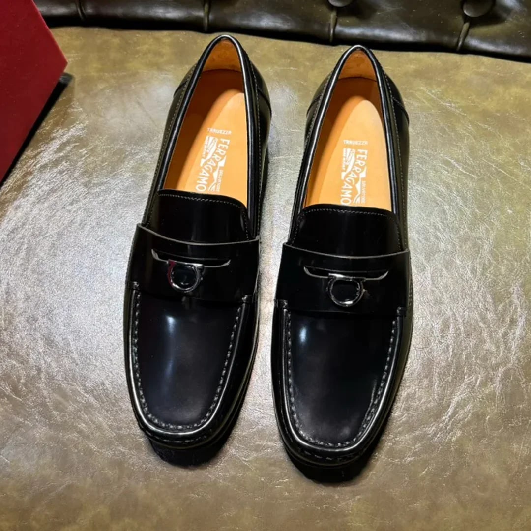 Ferragamo Gancini Loafer