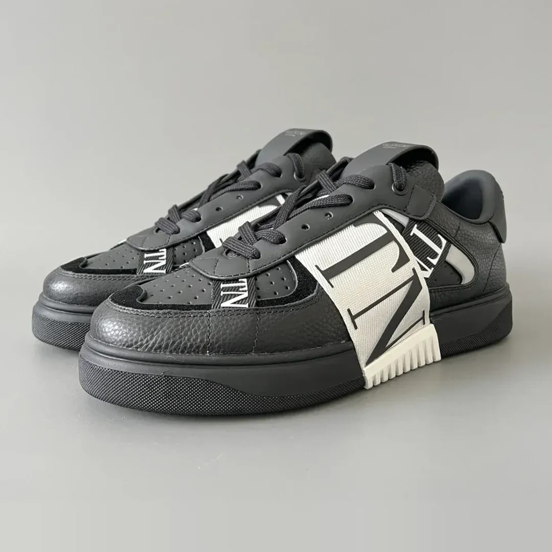 Valentino Garavani Low-Top Calfskin VL7N Sneaker With Bands