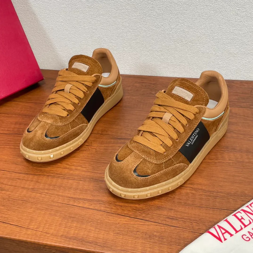 Valentino Garavani Upvillage Sneaker