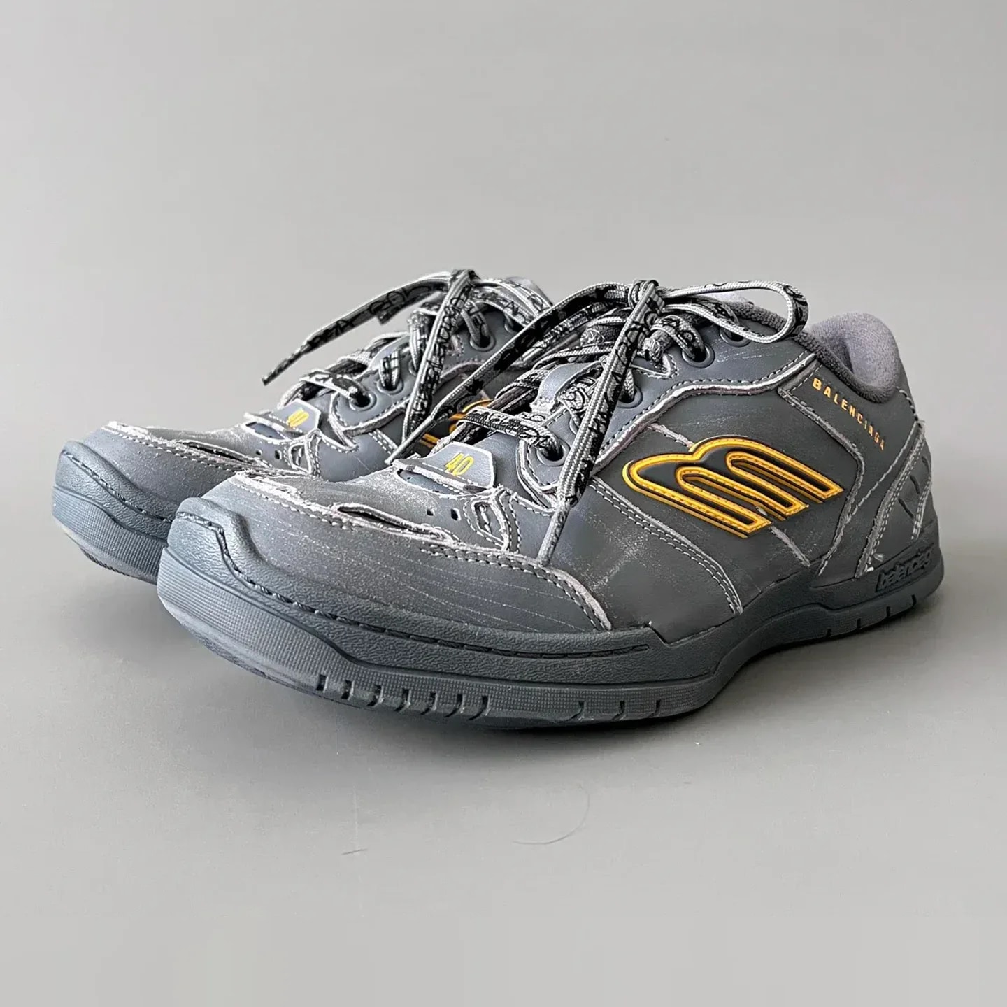 Balenciaga Hamptons Worn-Out Sneaker