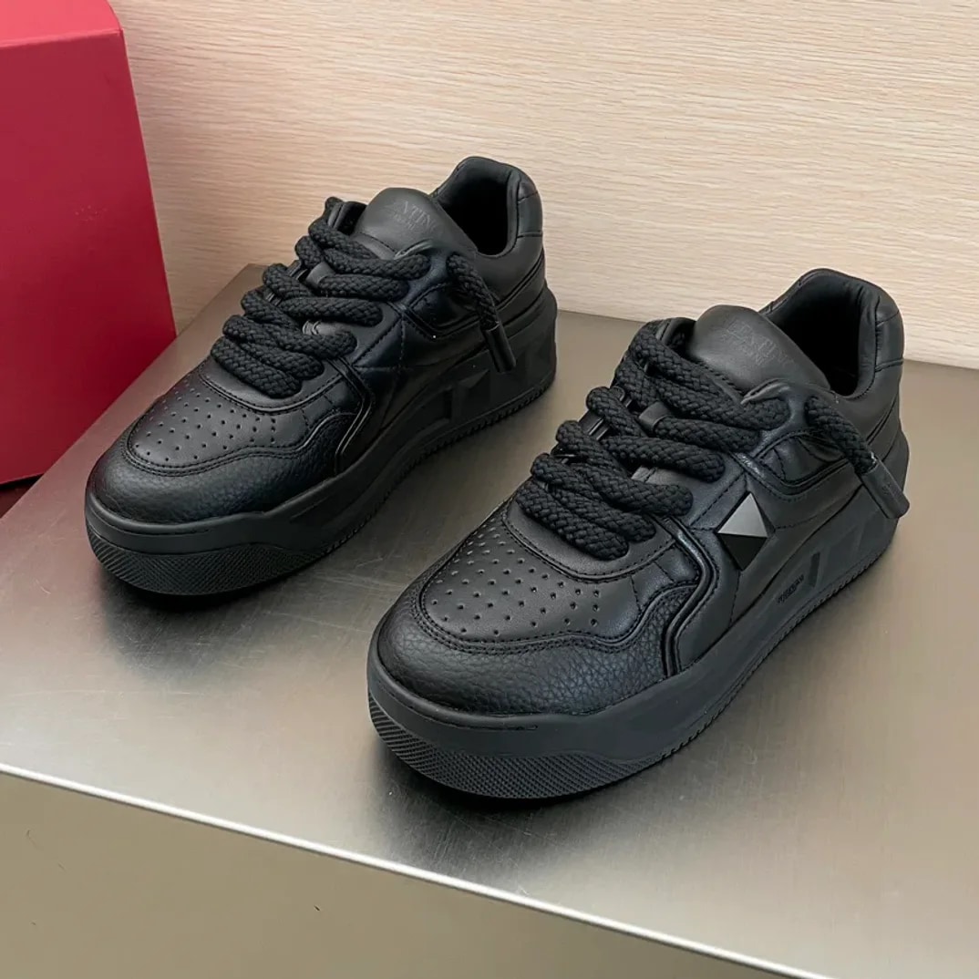Valentino Garavani One Stud XL Sneaker