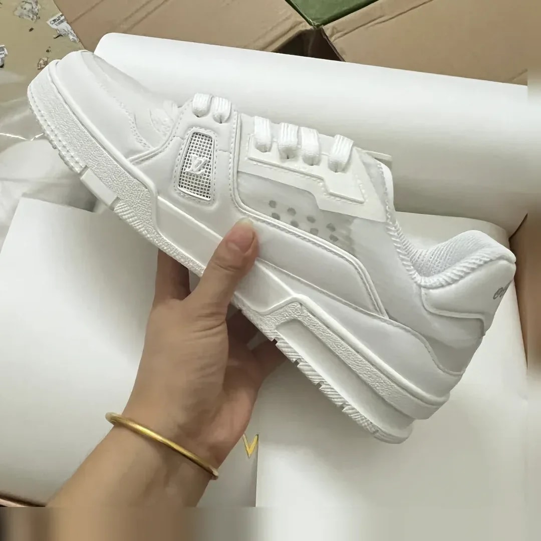Louis Vuitton Leather Low-top Sneaker