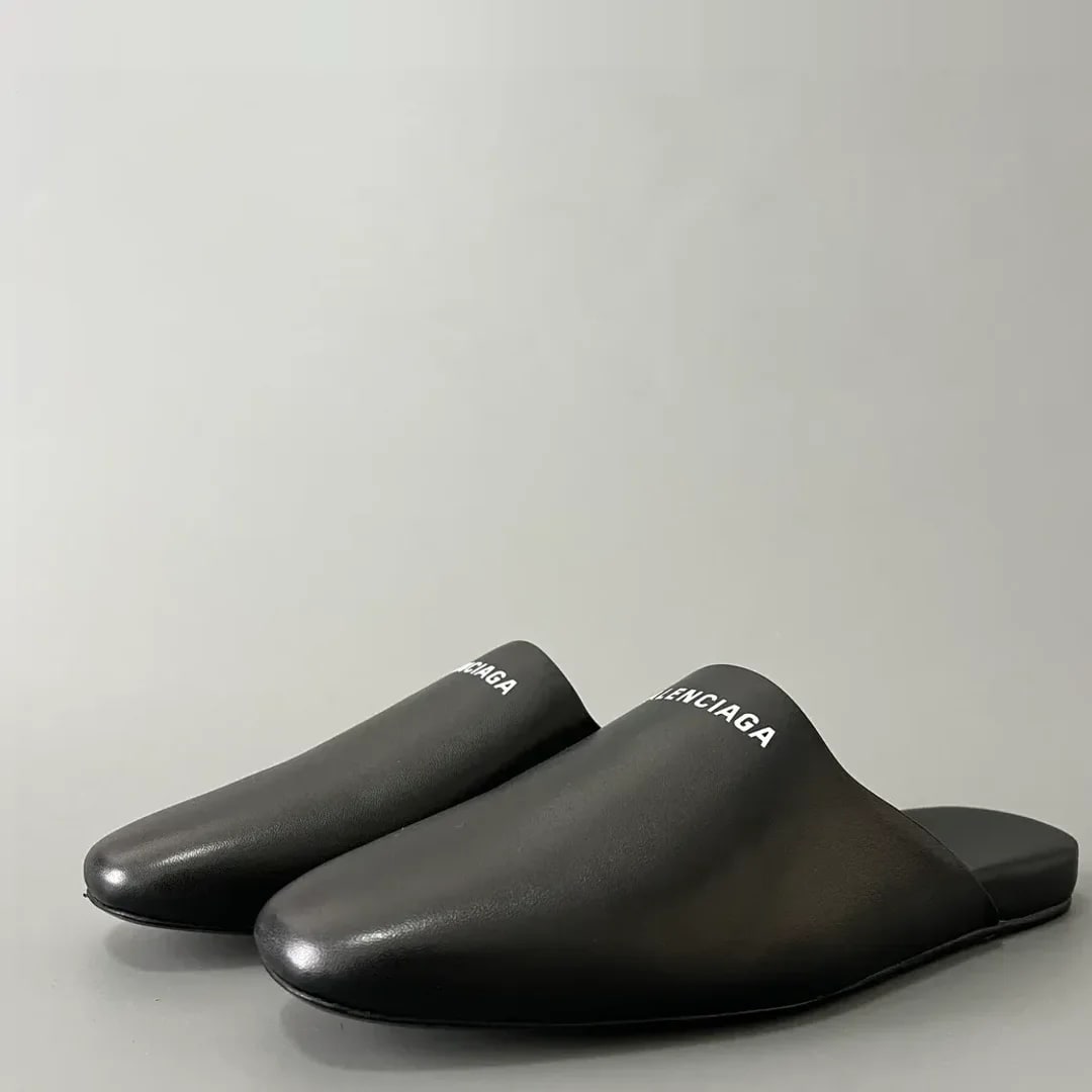 Balenciaga Cosy BB Mule
