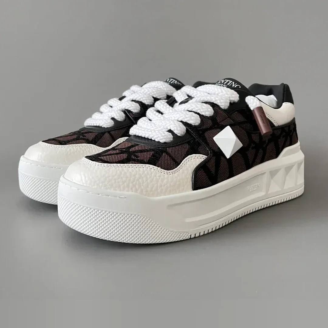 Valentino Garavani One Stud Sneaker