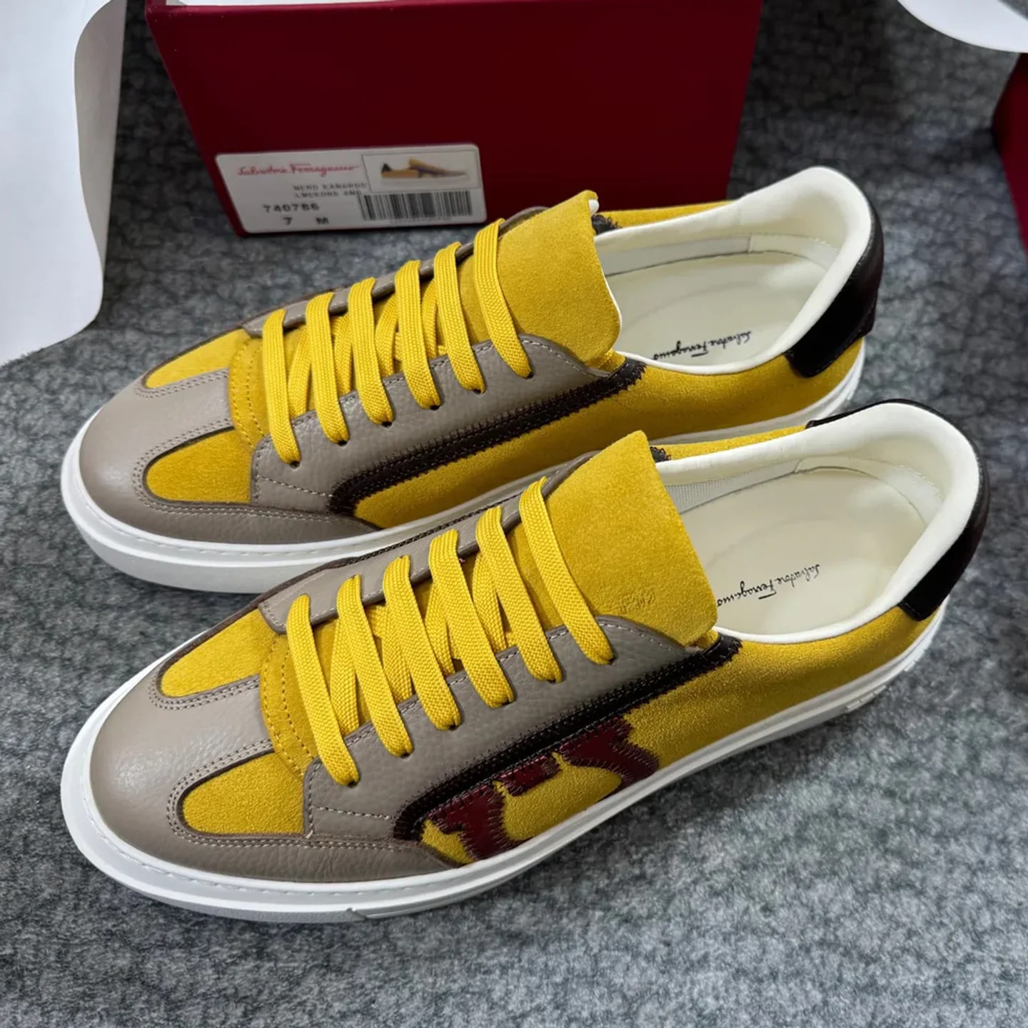 Ferragamo Gancini Low-top Sneaker