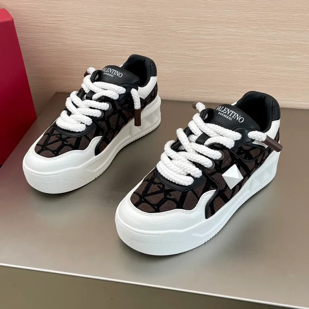 Valentino Garavani One Stud XL Sneaker