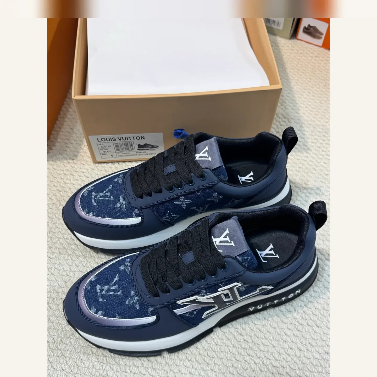 Louis Vuitton LV Runner Tatic Sneaker